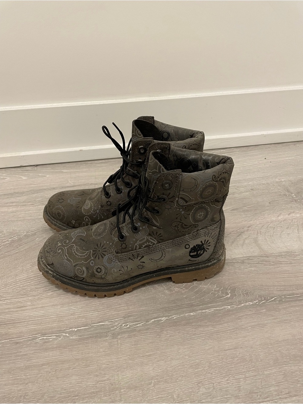 Timberland Gray Paisley Lace-Up Ankle Boots